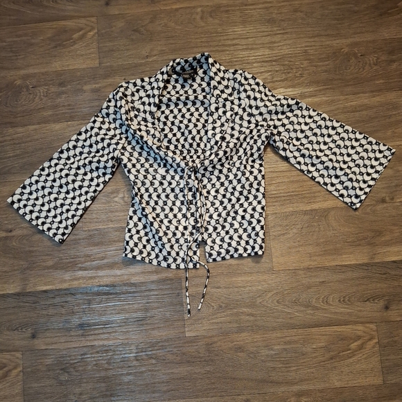 Peck & Peck Collection Black and White Eyelet Tie-Front Jacket. - Picture 4 of 12